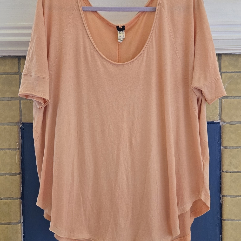 We The Free Peach Short Sleeve Top